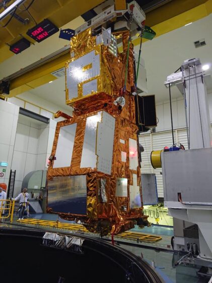 Metop Lifting in ESA ESTEC by Elital Vertical Lifting Device